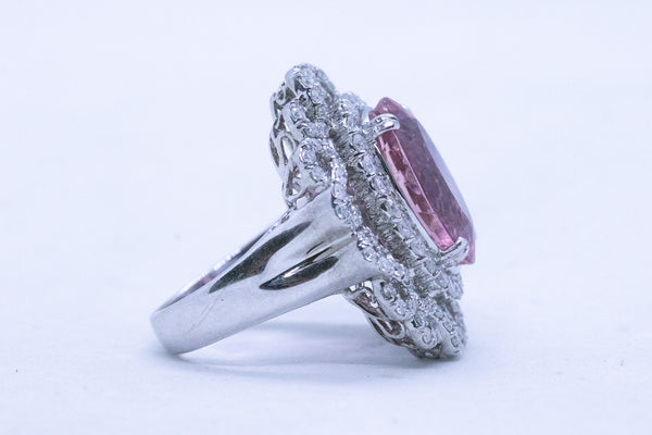 CLASSICAL 18 KT RING WITH 10.98 Cts. DIAMONDS & PINK TOURMALINE