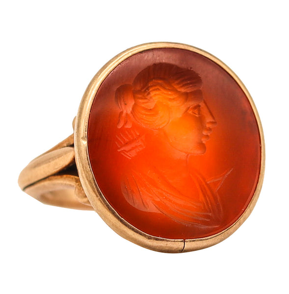 Victorian 1890 Signet Intaglio Ring In 18Kt Yellow Gold With Carved Carnelian