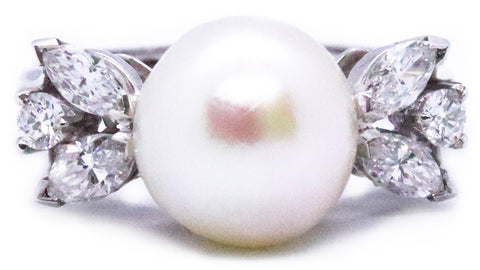 PLATINUM RING WITH A WHITE AKOYA PEARL & VS-2 DIAMONDS