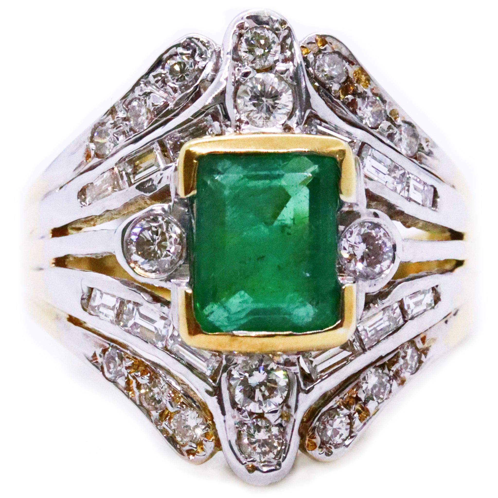 COLOMBIAN EMERALD AND DIAMONDS 18 KT GOLD VINTAGE RING