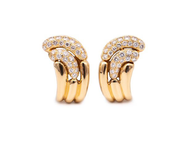*Boucheron 1970 Paris modernism clip-earrings in 18 kt yellow gold with 2.20 cts of VS diamonds