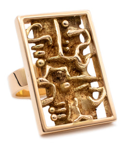 ARNALDO POMODORO EXTREMELY RARE SCULPTURAL RING IN 18 KT GOLD