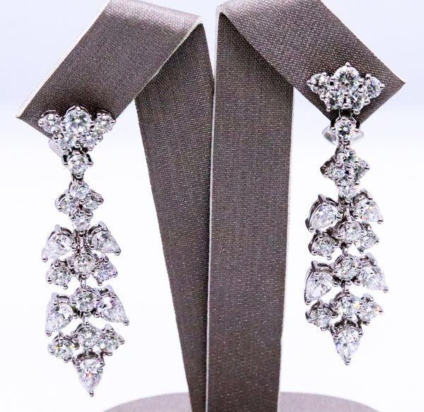 PLATINUM EARRINGS 1950'S WITH EXCEPTIONAL CASCADE OF DIAMONDS