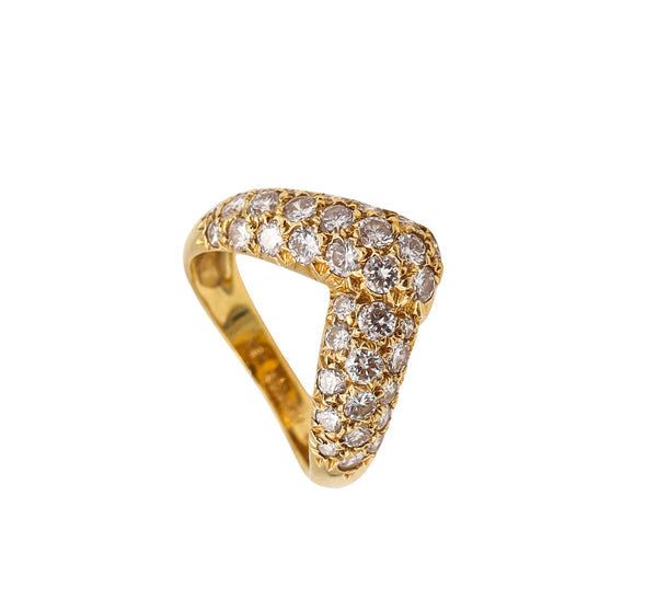 (S)Van Cleef And Arpels 1976 Paris V Ring In 18Kt Yellow Gold With 1.06 Cts In Pave Diamonds