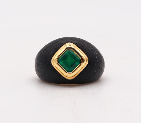 Rene Boivin 1973 Paris Ebony Wood Cocktail Ring In 18Kt Gold With 1.77 Cts Colombian Emerald
