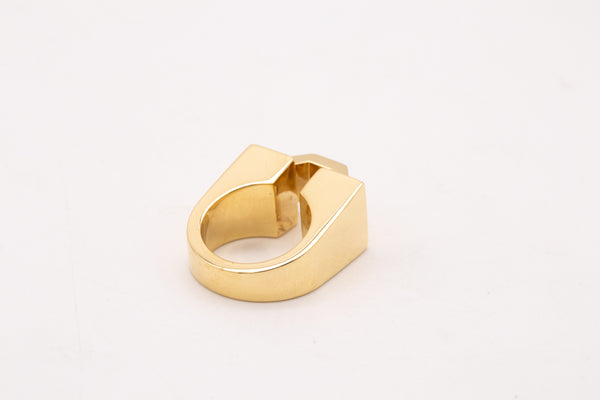 TIFFANY & CO. 1973 BY DON BERG GEOMETRIC RING IN 18 KT YELLOW GOLD