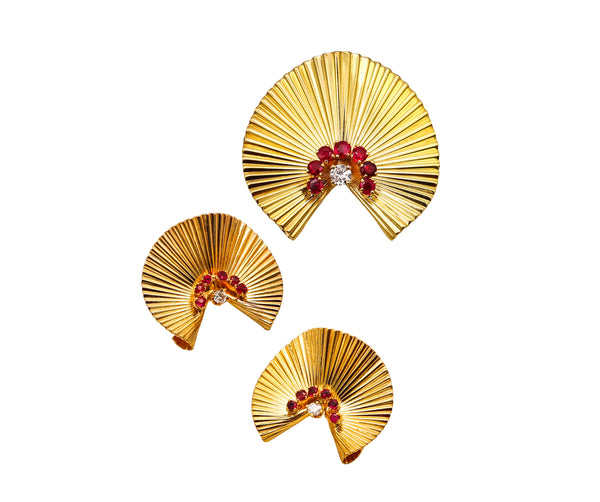George Schuler 1950 Earrings And Brooch Set In 18Kt Gold With 1.47 Cts In Diamonds And Rubies.