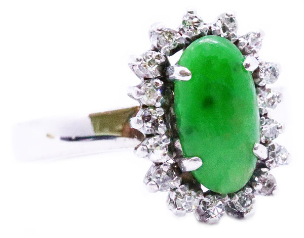 VINTAGE RING IN 18 KT WITH 3.09 Cts OF JADEITE JADE CABOCHON & DIAMONDS.