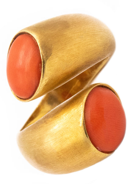 MID CENTURY 1960 TOI ET MOI COCKTAIL RING IN 18 KT GOLD WITH CORAL
