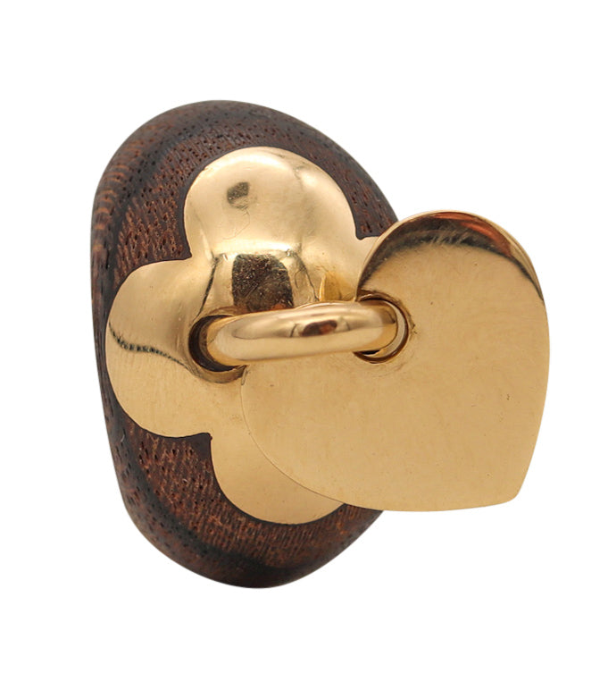 -Van Cleef & Arpels 1970 Paris Movable Heart Ring In 18Kt Yellow Gold With Carved Wood