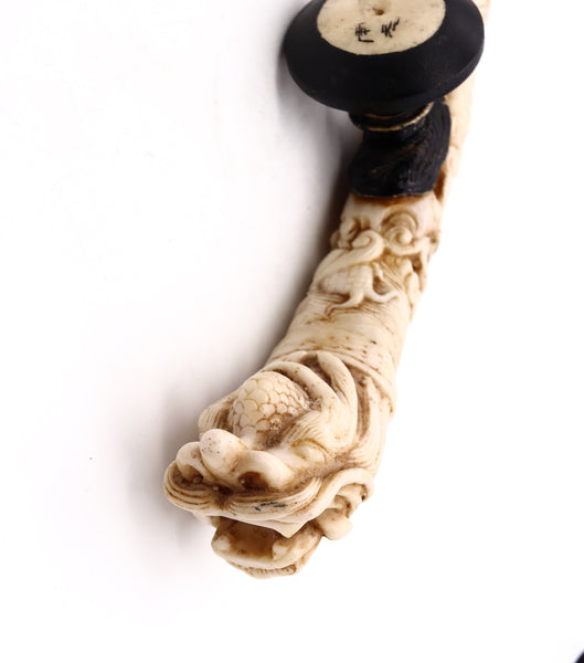 CHINA 1850 QING DYNASTY ANTIQUE CARVED OPIUM PIPE WITH A DRADON