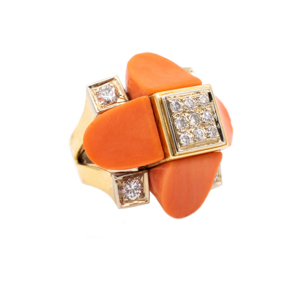 *Mid-century 1960 geometric cocktail ring in 18 kt gold with diamonds & coral