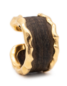 *Van Cleef & Arpels 1967 Paris iconic ring band in 18 kt yellow gold with carved wood