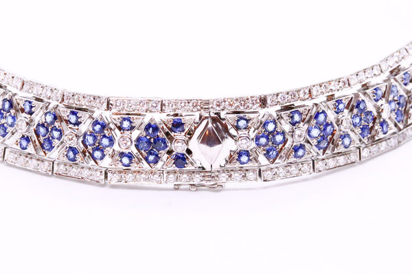 SALAVETTI 45.47 Cts OF DIAMONDS & SAPPHIRES 18 KT NECKLACE