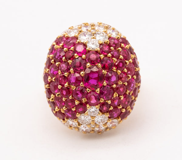 *Cocktail ring in 18 kt yellow gold with 7.35 Ctw of diamonds and Burmese ruby