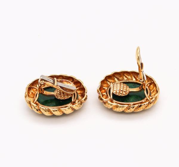 MODERNIST 1970 Clip-on Earrings In 18Kt Gold with 24.30 Ctw Maw Sit Sit Jade