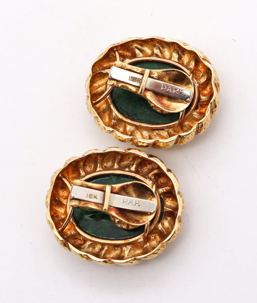 MODERNIST 1970 Clip-on Earrings In 18Kt Gold with 24.30 Ctw Maw Sit Sit Jade