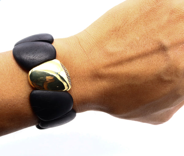 *Roberto Coin 18 kt yellow gold cuff in Ebony wood with fancy color diamonds