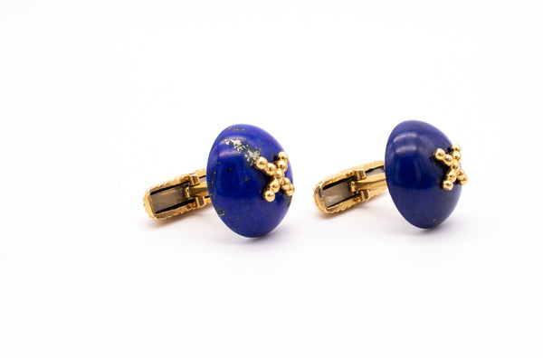 Modern Pair Of Cufflinks In Textured 18Kt Yellow Gold With Lapis Lazuli