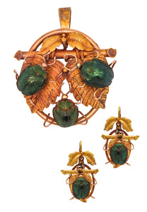-Egyptian Revival 1870 Victorian Natural Scarab Beetles Suite In Box In 14Kt Yellow Gold In Fitted Box