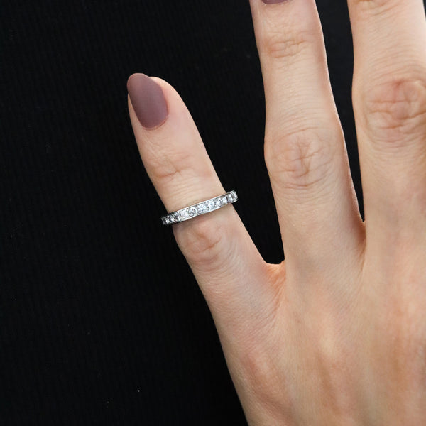 -Van Cleef & Arpels Paris Eternity Ring In Platinum With 1.40 Ctw In VVS Diamonds