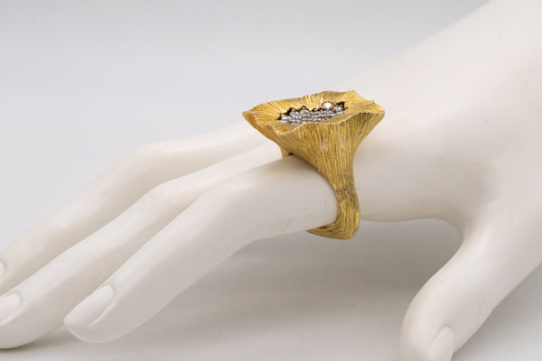 LA TRIOMPHE 1965 COCKTAIL RING IN 18 KT GOLD WITH 1.35 Ctw IN DIAMONDS