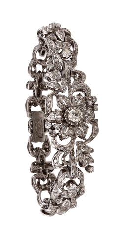 *Austrian Art Deco 1920 bracelet in 18 kt gold with 7.95 cts in diamonds