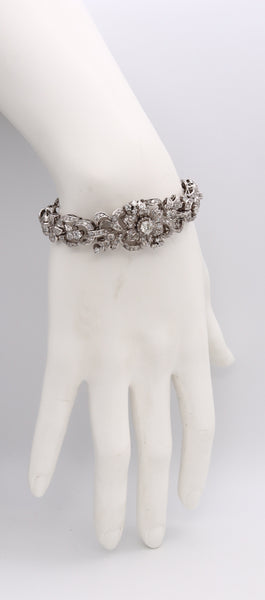 *Austrian Art Deco 1920 bracelet in 18 kt gold with 7.95 cts in diamonds