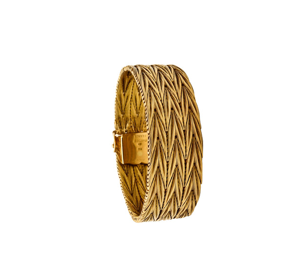 *Cartier 1960 Paris very rare 18 kt yellow gold mesh flexible bracelet-bangle