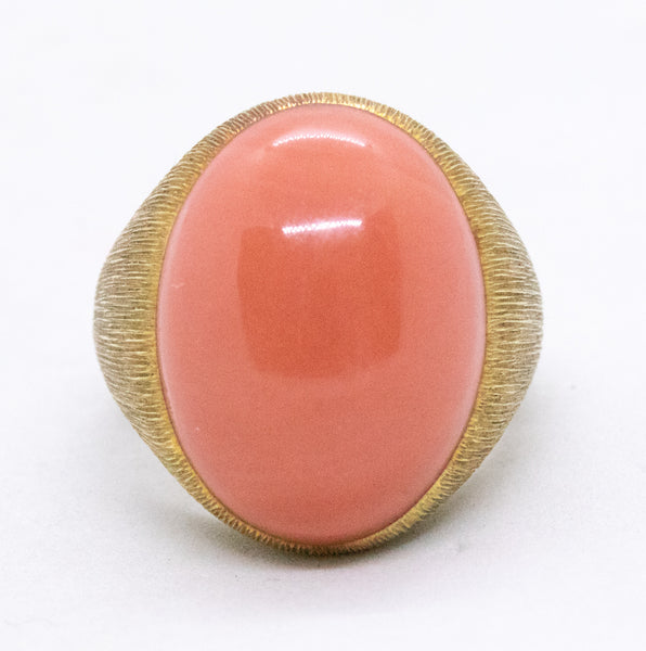 HENRY DUNAY18 KT RING WITH CORAL CABOCHON