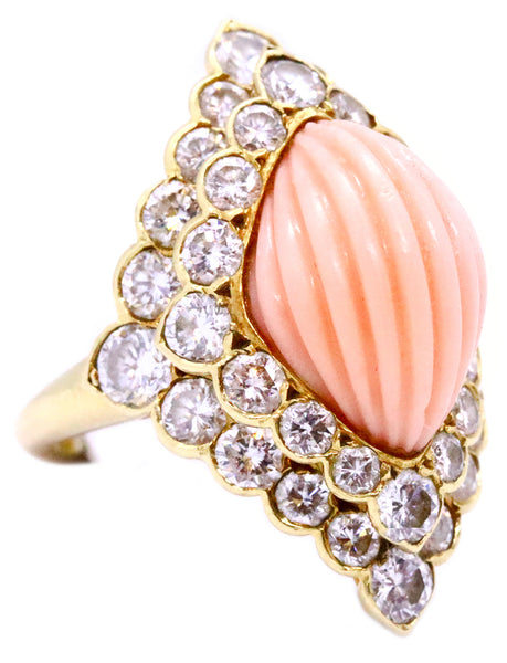 BOUCHERON, PARIS  BY ANDRE VASSORT 18 KT GOLD RING WITH 3.51 Ctw IN VS DIAMONDS & CORAL