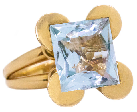 French 1970 Designer Geometric Cocktail Ring In 18Kt Yellow Gold With A 7.46 Cts Qquamarine