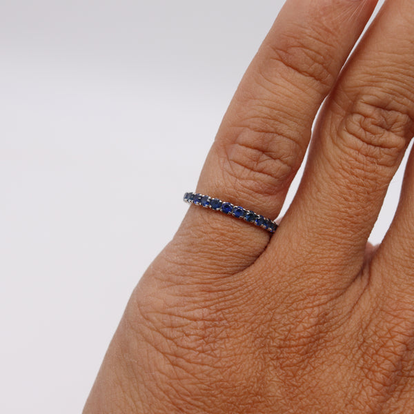 Eternity Ring Band In 18Kt White Gold With 1.25 Carats In Ceylon Blue Sapphires