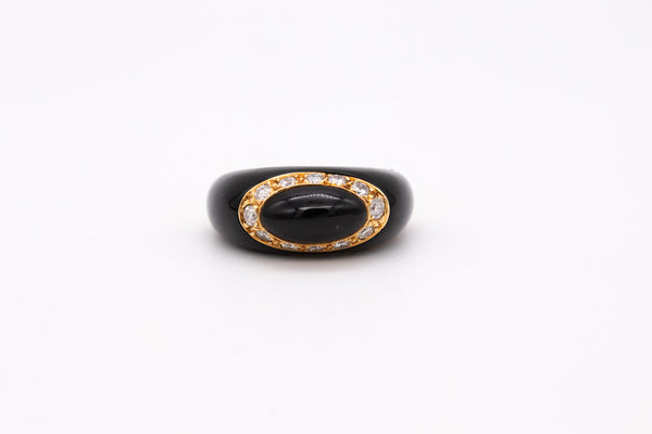 VAN CLEEF & ARPELS 1970 PARIS 18 KT YELLOW GOLD RING WITH VS DIAMONDS AND ONYX