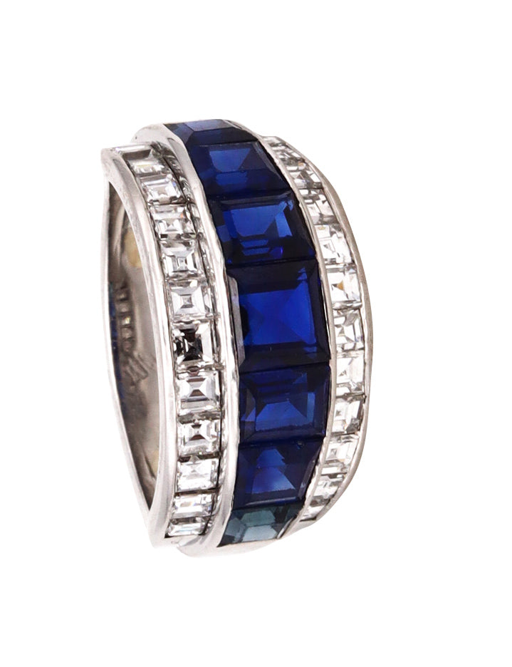 *French 1930's Art-Deco platinum ring with 5.82 Cts in diamonds and blue sapphires