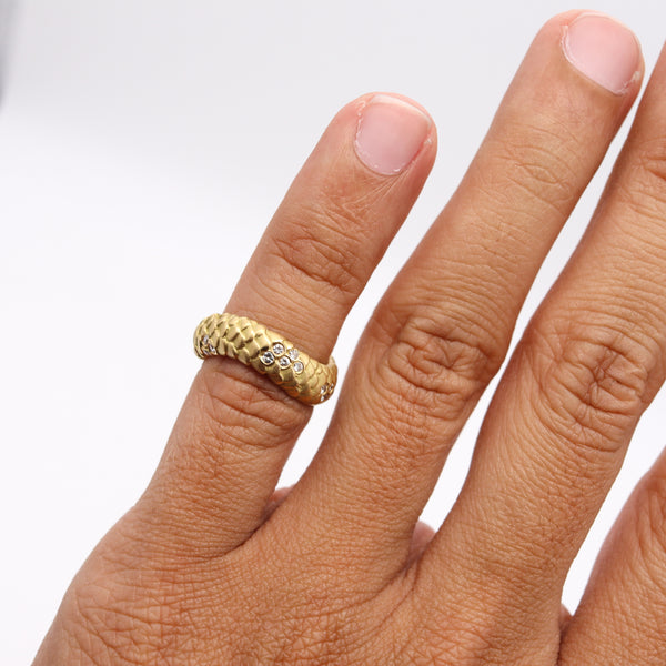 Angela Cummings 1986 New York Textured Wavy Scales Ring Band In 18Kt Gold With 28 VS Diamonds