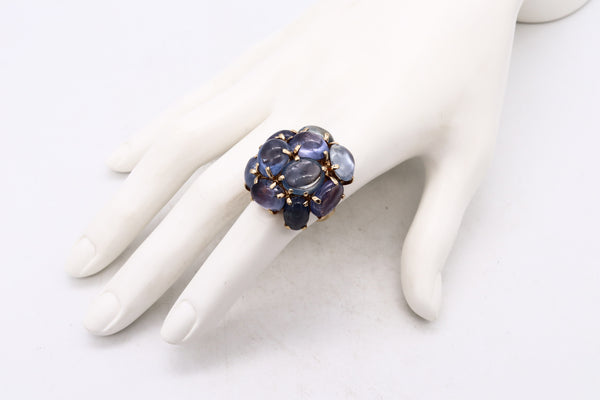 *Seaman Schepps New York cocktail ring in 18 kt gold with 54.30 Cts in Sapphires
