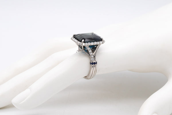 MAGNIFICENT AGL CERTIFIED 17.68 Cts SAPPHIRE COCKTAIL RING IN PLATINUM WITH DIAMONDS