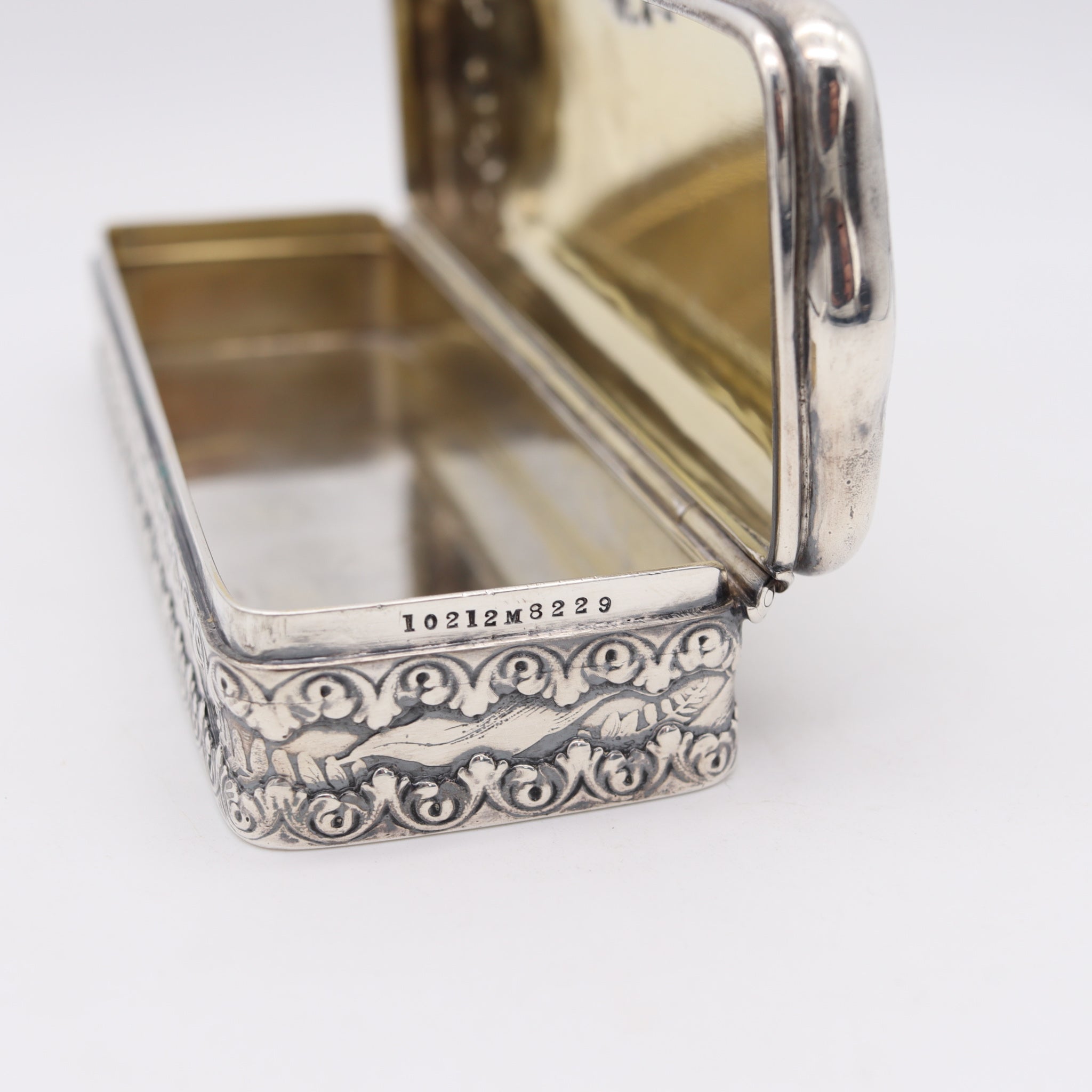 Tiffany & Co. シルバー 丸型ボックス Tiffany and Co Sterling Silver Round Lidded Vtg Trinket Box