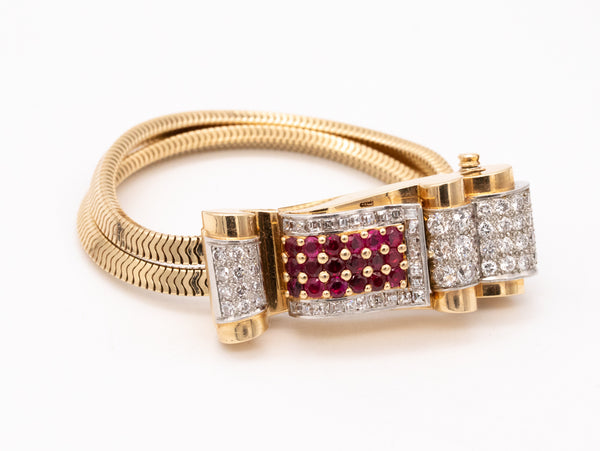 *Art-Deco 1940's bracelet wristwatch in 18 kt gold with 9.66 Ctw of diamonds & rubies