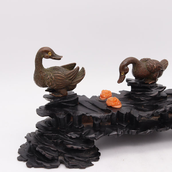 +Japan Meiji 1900 Three Bronze Ducks Sculpture In Wood Stand And Coral