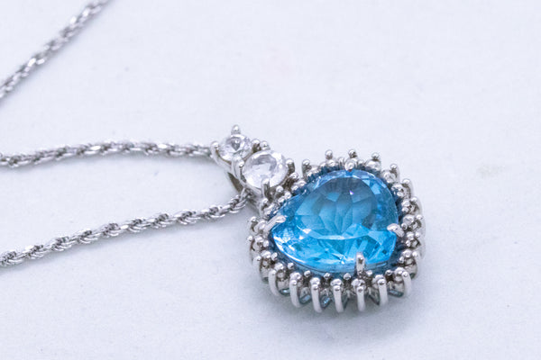 HEART SHAPE 14 KT PENDANT CHAIN NECKLACE WITH 8.96 Cts BLUE TOPAZ