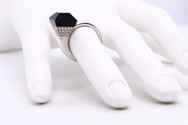 GUCCI 18 KT WHITE GOLD DIAMONDS AND BLACK JADE "CHIODO" RING