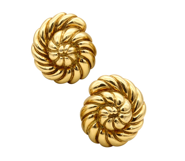 *Verdura Milan rare twisted sculptural clip-earrings in textured 18 kt yellow gold