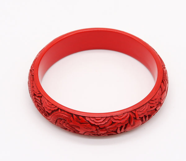 China 1890-1910 Antique Victorian Era Dragon Bracelet In Red Lacquer Cinnabar Carved Wood