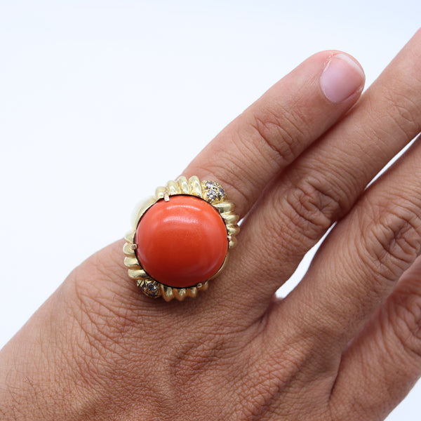 MODERNIST 1970 Cocktail Ring In 18Kt Yellow Gold With 26.89 Cts In Red Coral & Diamonds