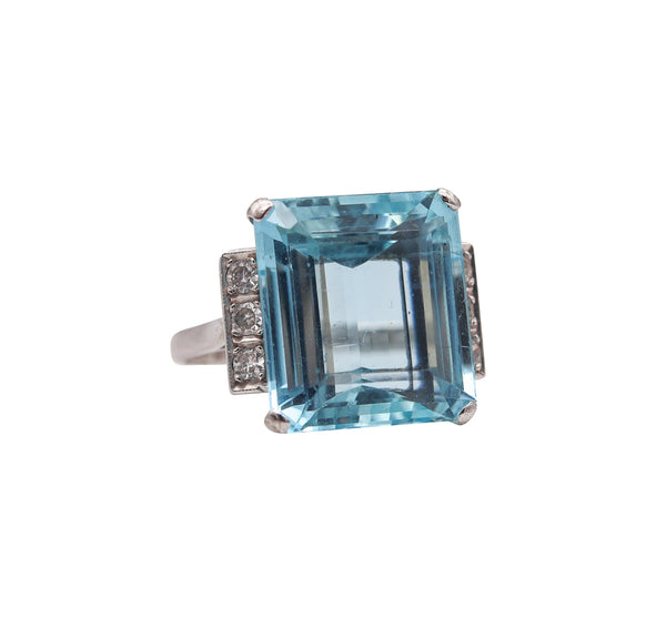 (S)-Art Deco 1930 European Cocktail Ring In 18Kt Gold With 13.34 Ctw In Aquamarine And Diamonds