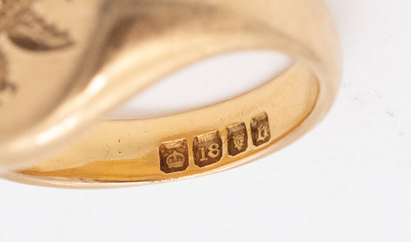 BRITISH 1917 ANTIQUE SIGNED SEAL RING IN 18 KT GOLD WITH INCUSE GRIFFIN