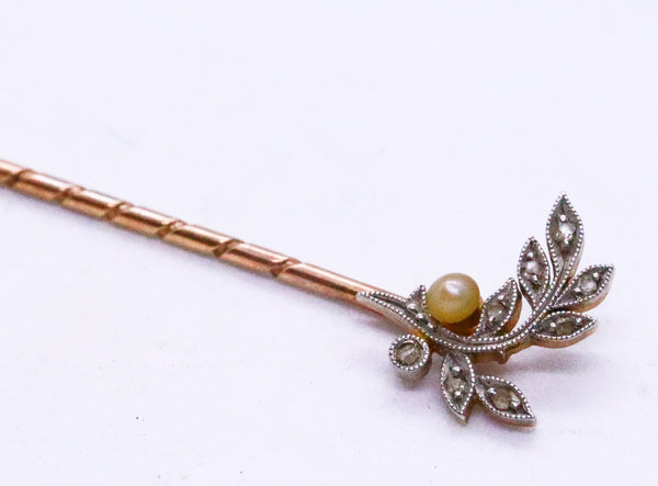 EDWARDIAN 18 KT GOLD JABOT PIN WITH DIAMONDS AND PEARL