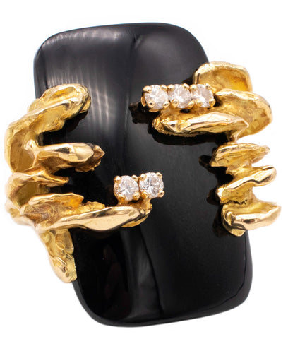 CHAUMET 1960 PARIS RETRO SCULPTURAL RING IN 18 KT GOLD WITH DIAMONDS & ONYX